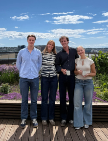 Gruppebilde av Victor, Karine, Birk og Christine