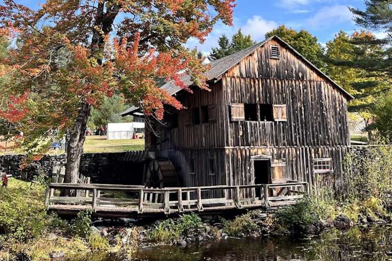 Leonard's Mmill on the museum grounds