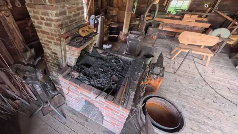 Experience the Blacksmith Shopin 360°