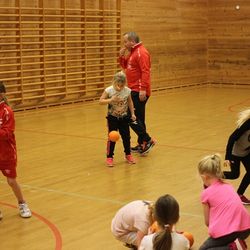 Spelarane viser imponerande framgang i følgje Husebø (foto: AH)