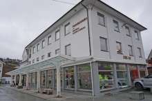 Torggården blei rusta opp for nokre år sidan. No har kommunen selt det. (Foto: Kjetil Vasby Bruarøy)