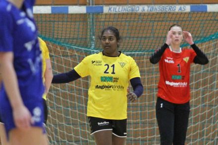 Thurkka Sofie Velalakan blei Os sin toppskårar i går. Her heime mot Viking, ein kamp som gjekk langt betre. (Foto: Kjetil Vasby Bruarøy)