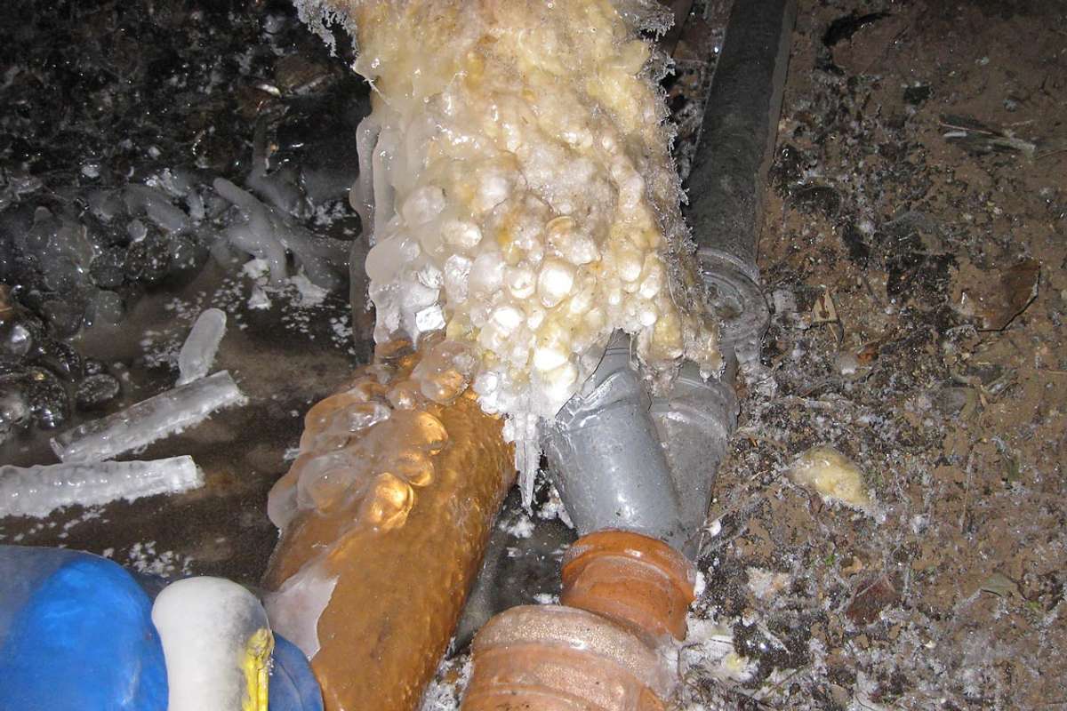 Frostskade på avløp. (Foto: Gjensidige)