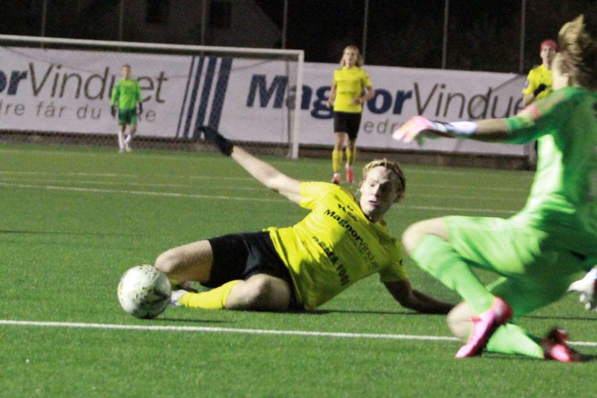 Skåra fem (!) mål på bortebane