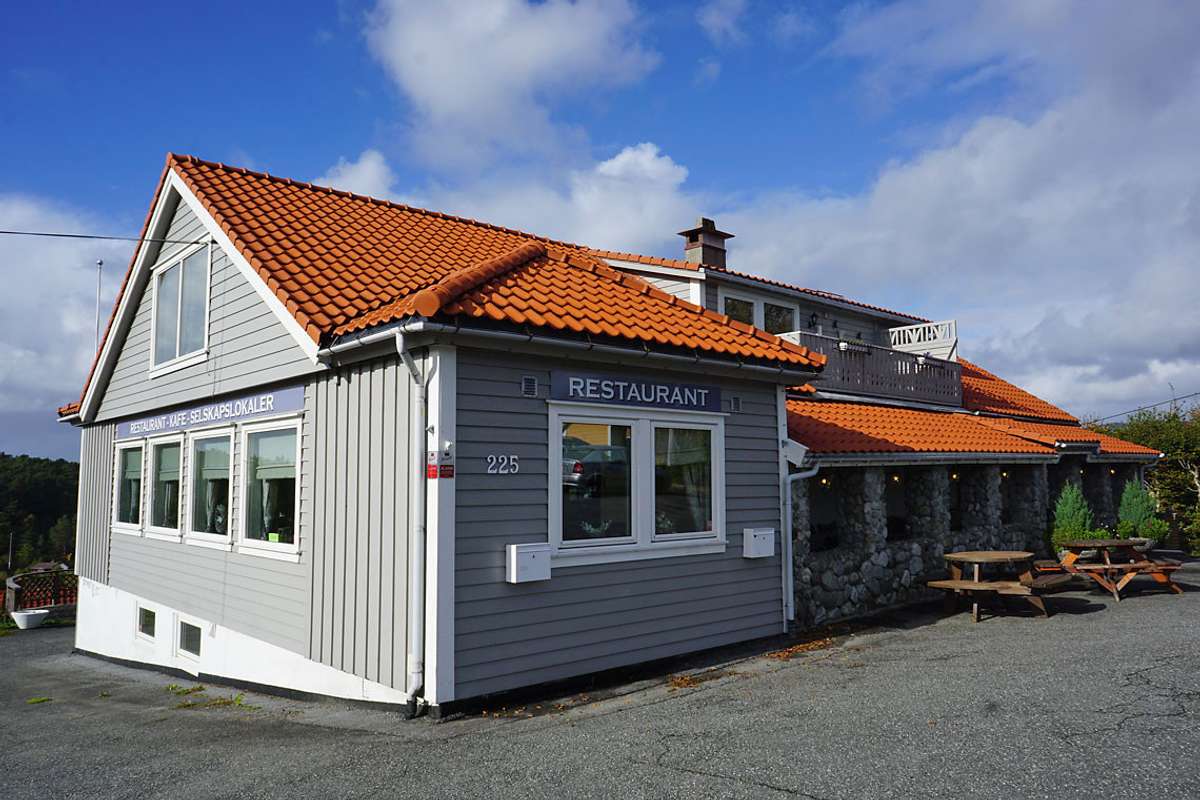 Halhjem Kafé tilbake til røtene