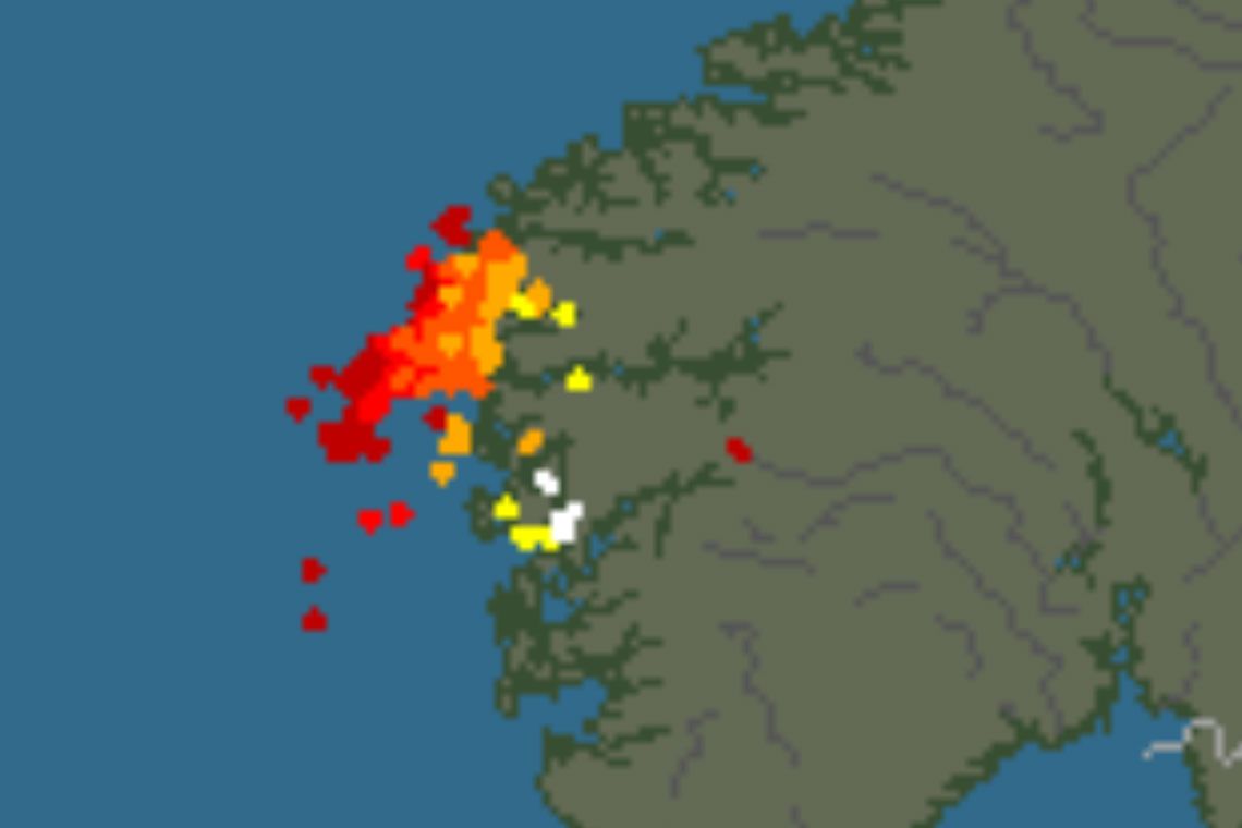 Lynnedslag Hos Teknisk Vakt Og Ved Brannstasjonen Midtsiden