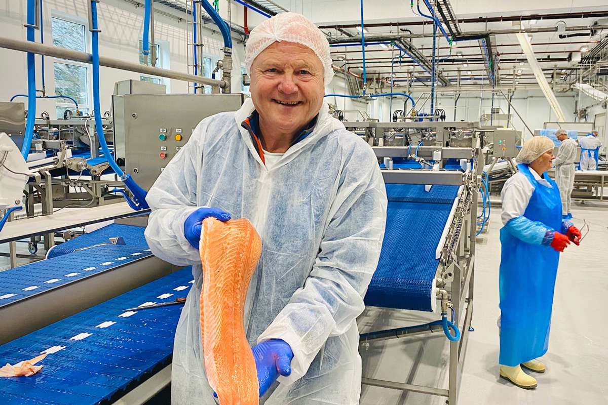 Kakki med den første fileten frå første testkøyring. (Foto: Ørjan Håland)