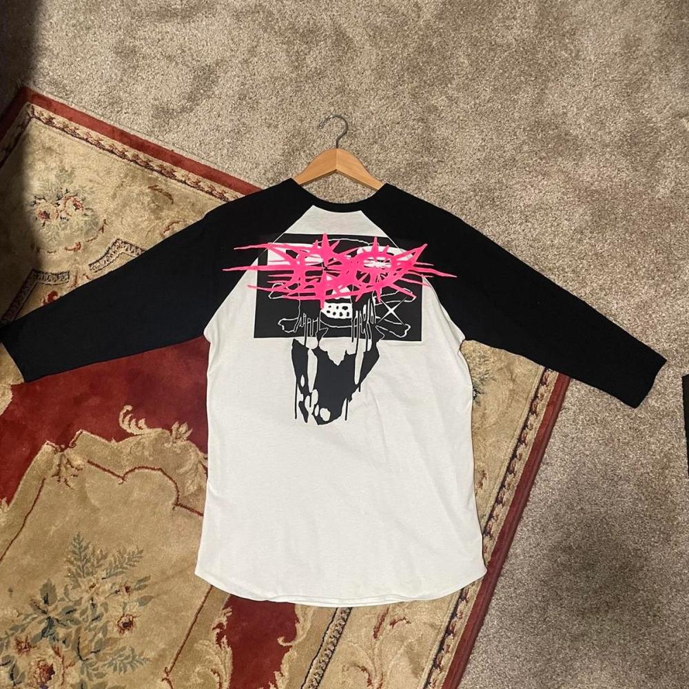 Tour Raglan (White /Black) — image 2 of 6