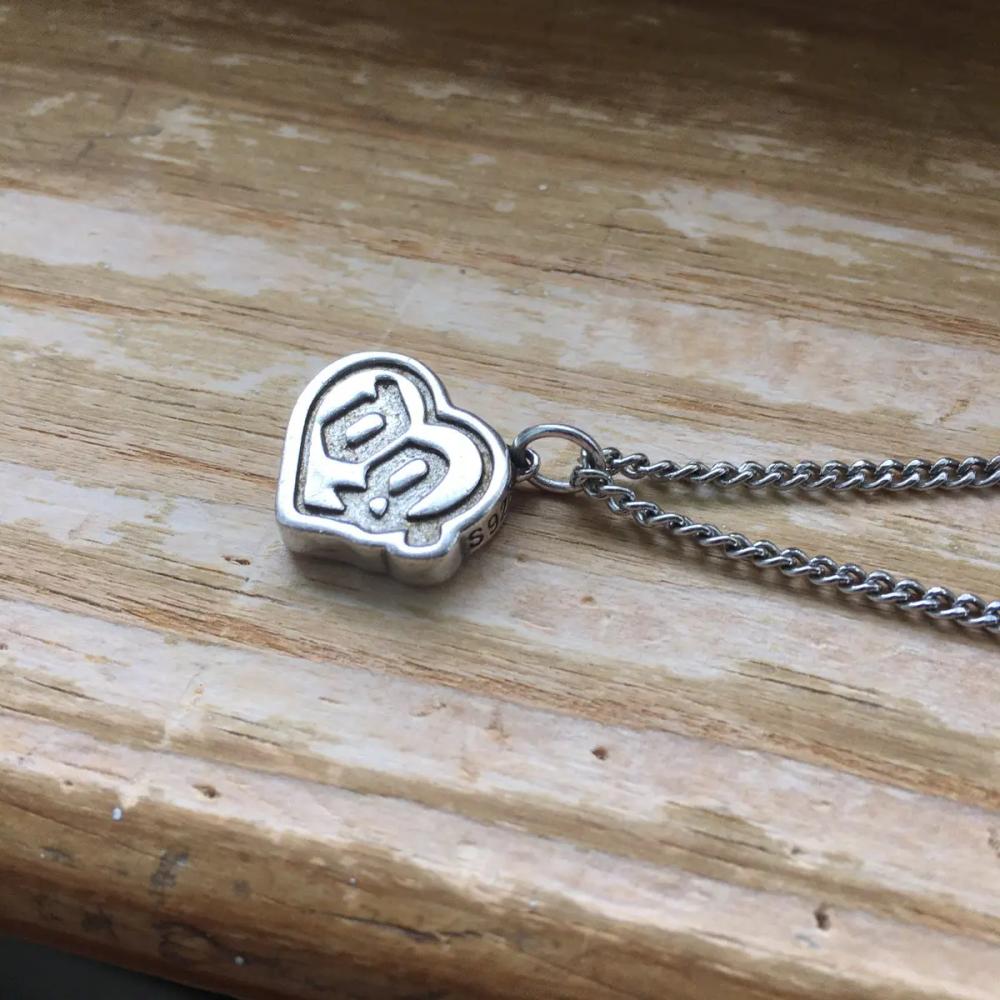 g'LOSS Love Pill Necklace (NYC) — image 4 of 7