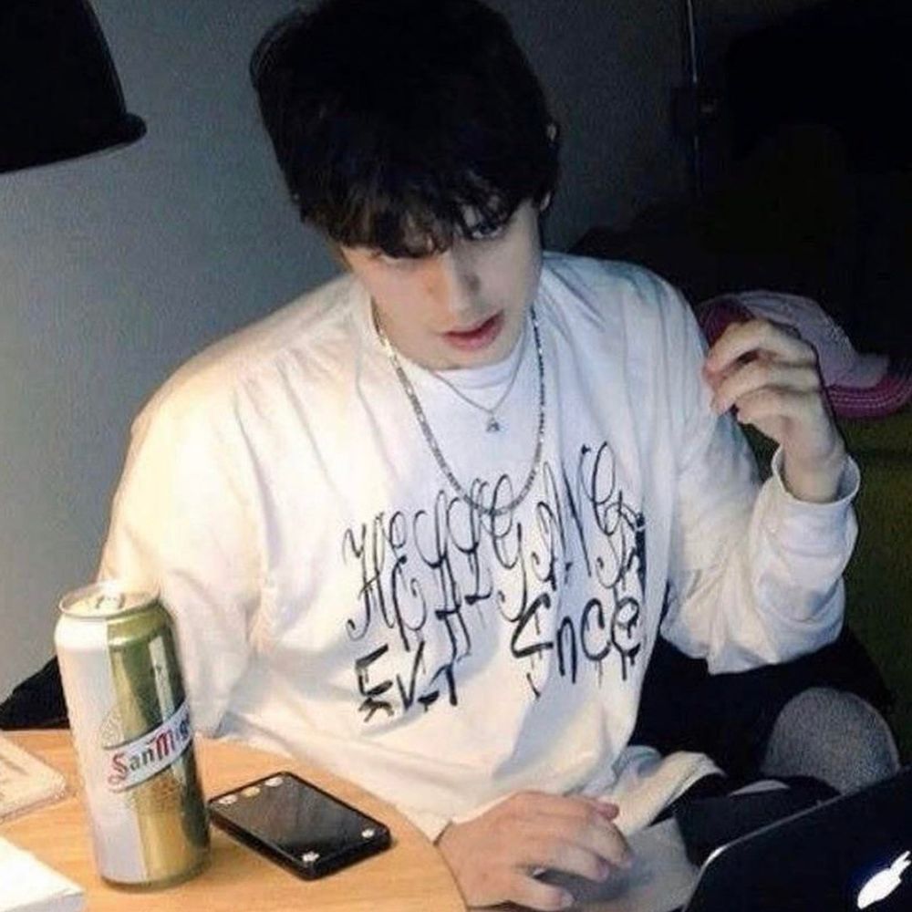 Hellgang Tee — image 5 of 5