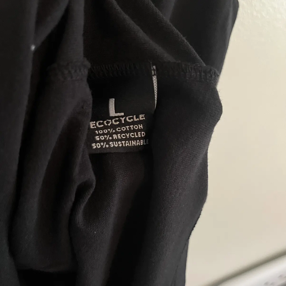 Razorwire / Exer Tee (Black/Pink) (US) — image 6 of 7