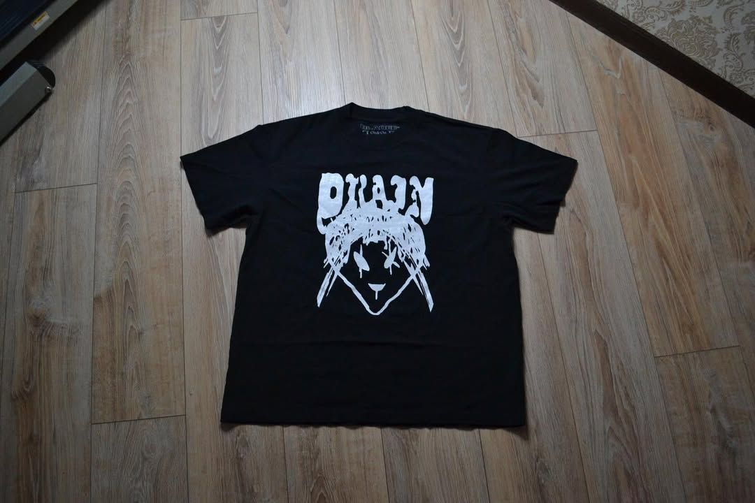 Drain / Strawberry Alien Tee (Black/White) (US)