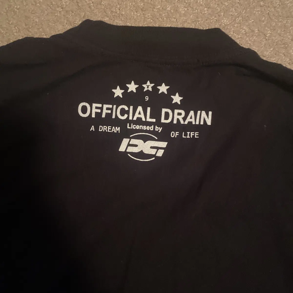 Drain / Strawberry Alien Tee (Black/White) (US) — image 3 of 4