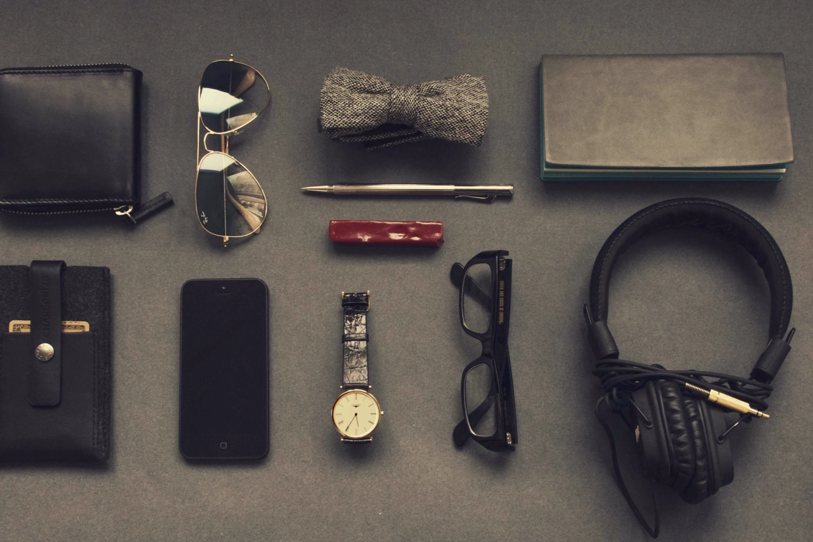 Editorial luxury perspective on allocation intelligence - View 3