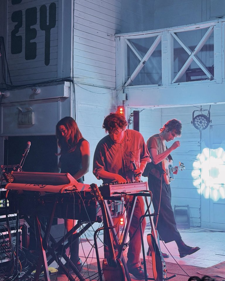 9C33BA41-17CF-4601-89B0-BB9818CB126B