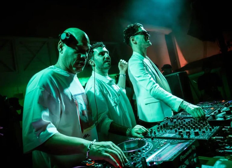 A-Trak and Friends deliver yet again! An electric lineup featuring Dennis Ferrer, The Brothers M (2)