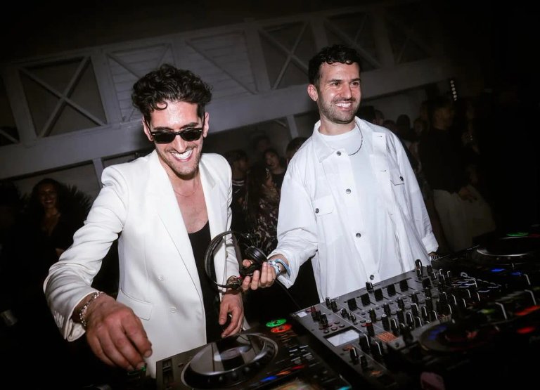 A-Trak and Friends deliver yet again! An electric lineup featuring Dennis Ferrer, The Brothers M (7)