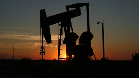 World's Largest Oil Field