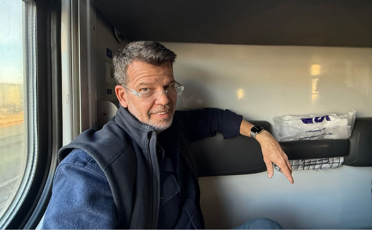 Mark Figart on the train to Kyiv
