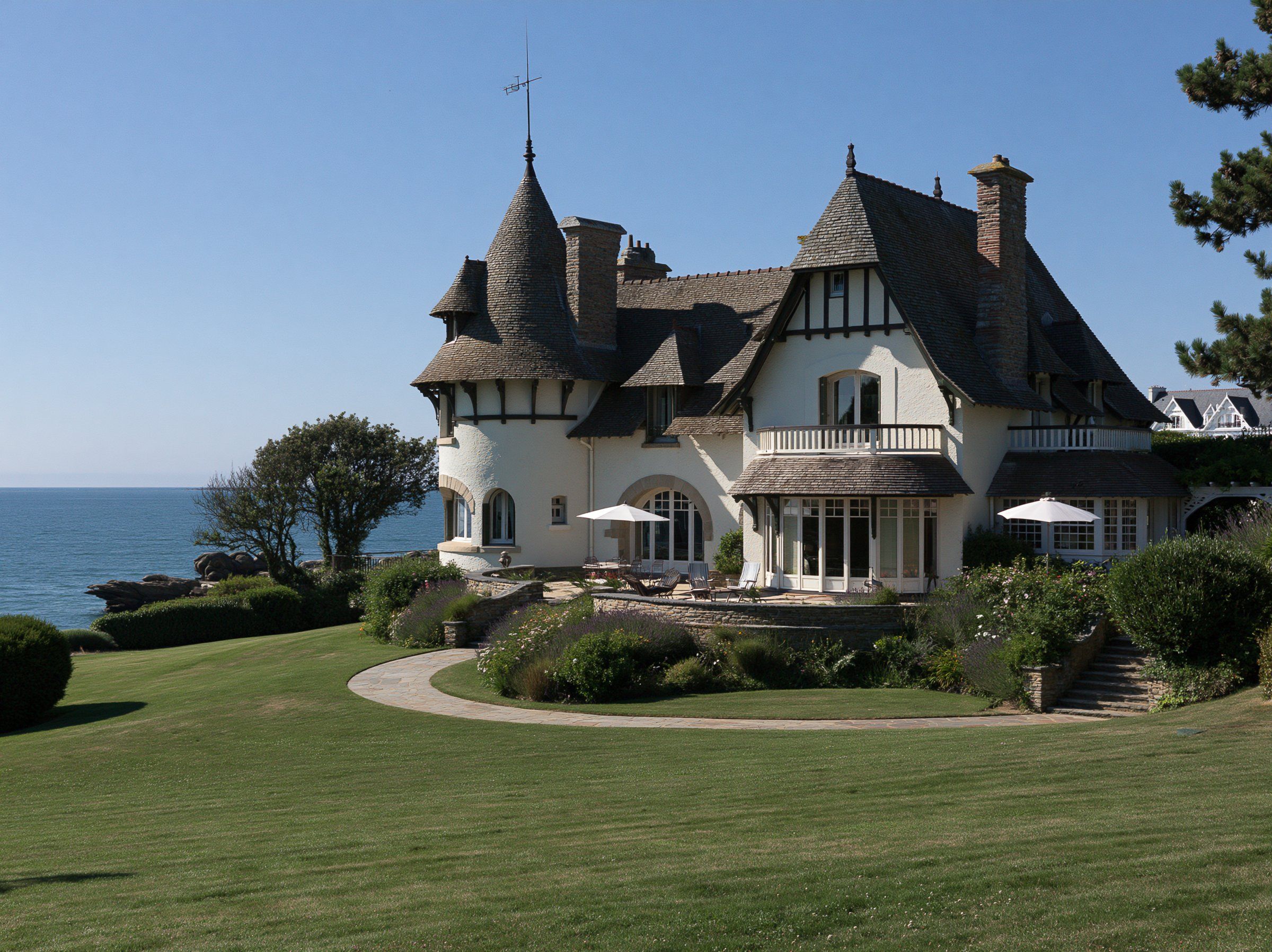 Demeure en pierre face à l’océan sur la presqu’île de Quiberon