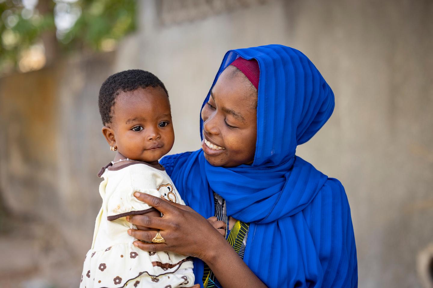 Mother and child in senegal
