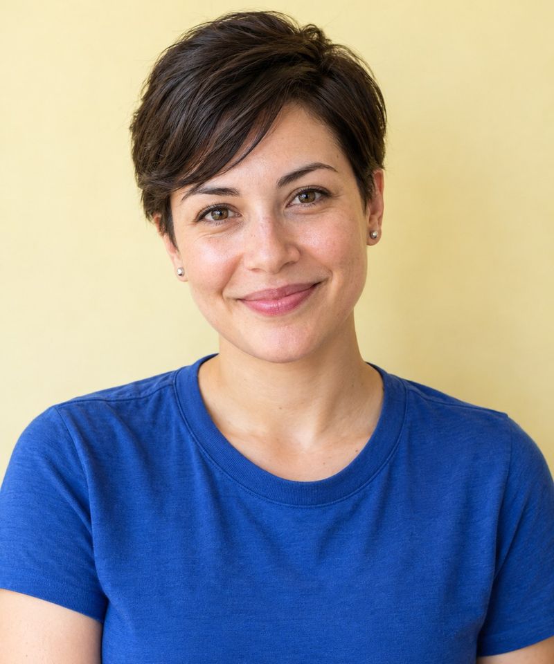 Belén Aracely L., Logistics Assistant