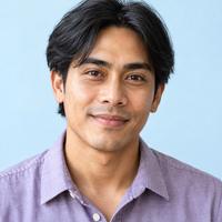 Wilmer P., Customer Service Assistant