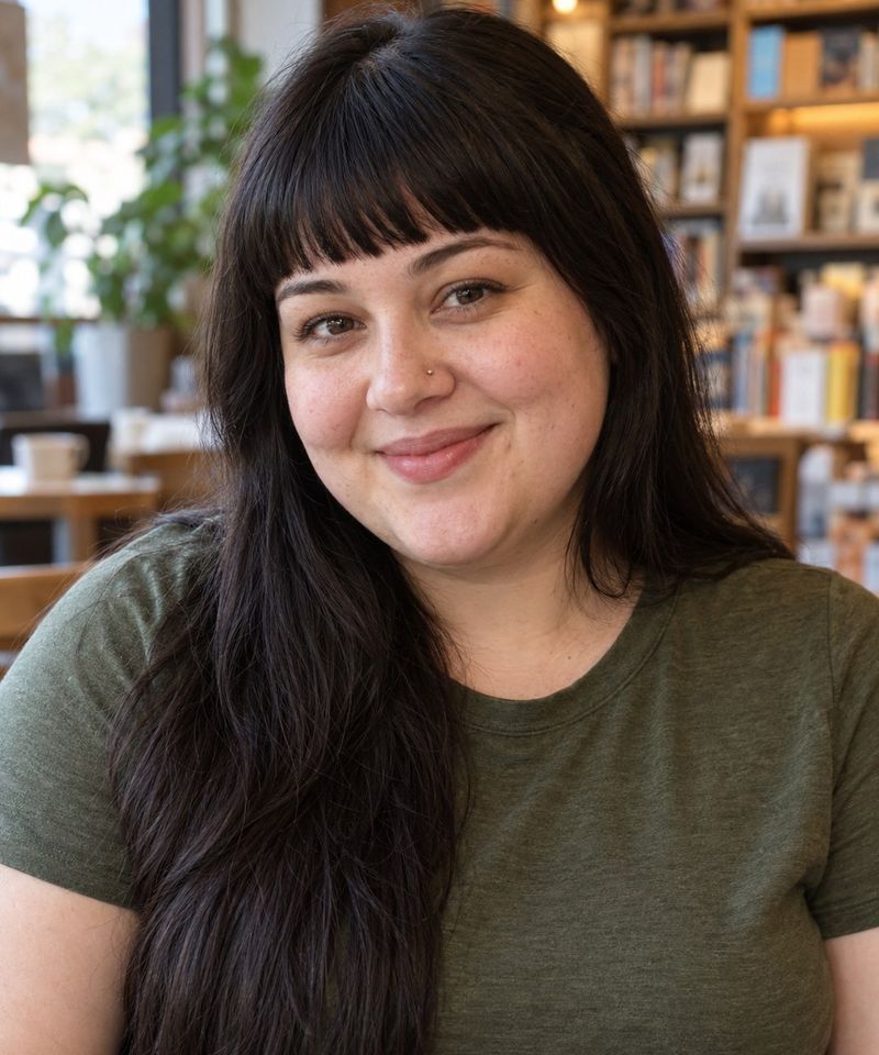 Rowena L., eBay Store Assistant