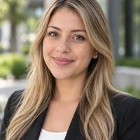 Andrea L., Escalations Assistant
