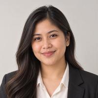 Reyna T., eBay Store Assistant
