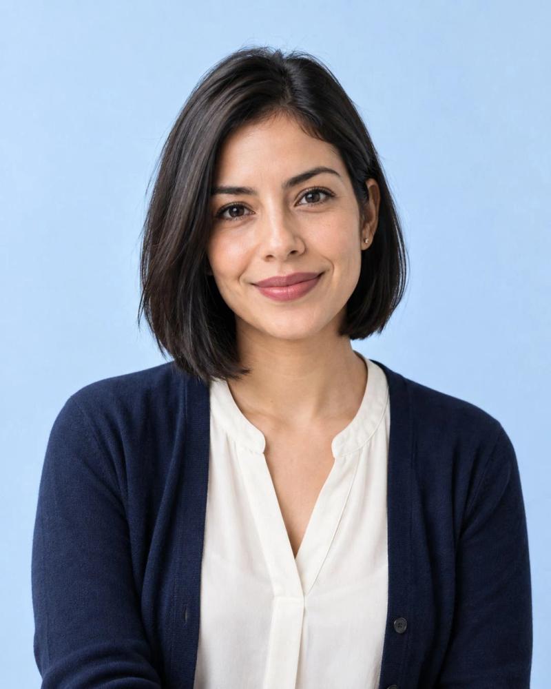 Camila, English-Spanish Speaking Assistant