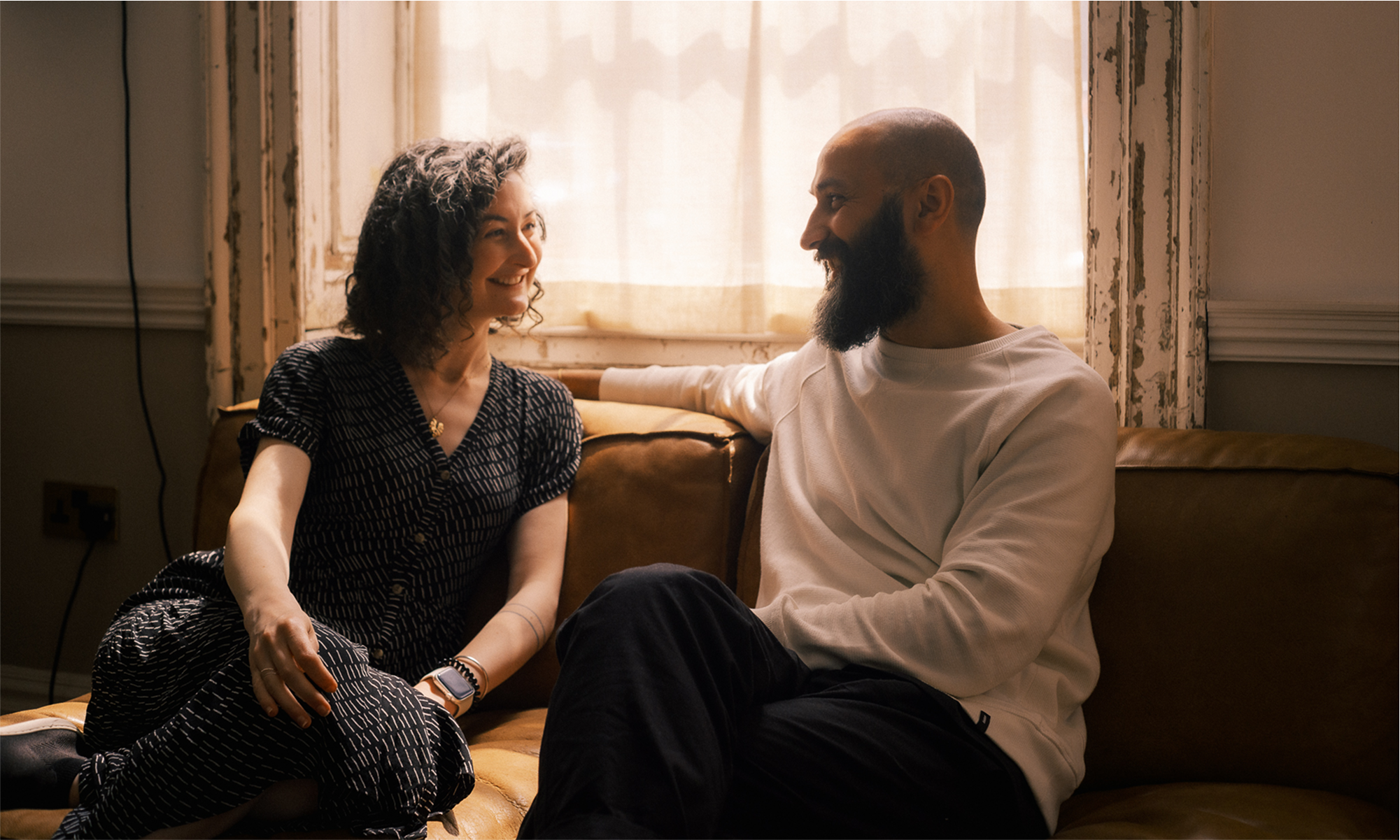 Sara and Abb-d in conversation