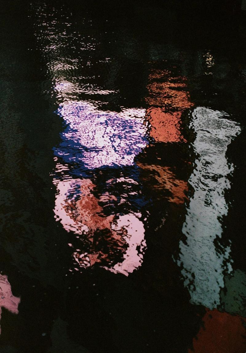 Pia Riverola — Gloom