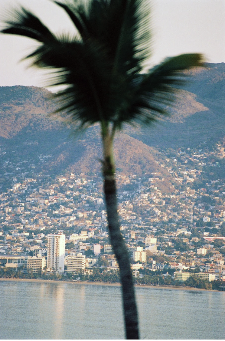 Pia Riverola — Acapulco