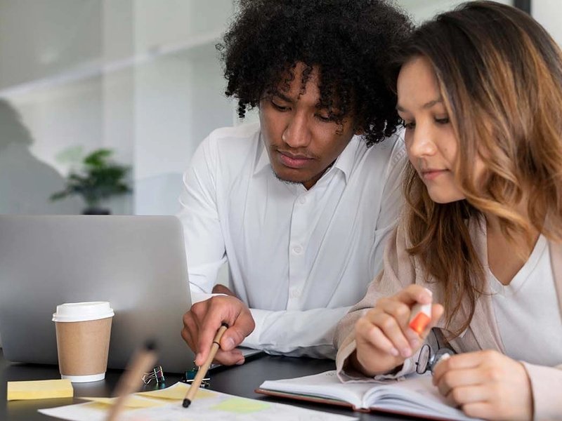 ¿Cómo crear un plan de formación para empleados?