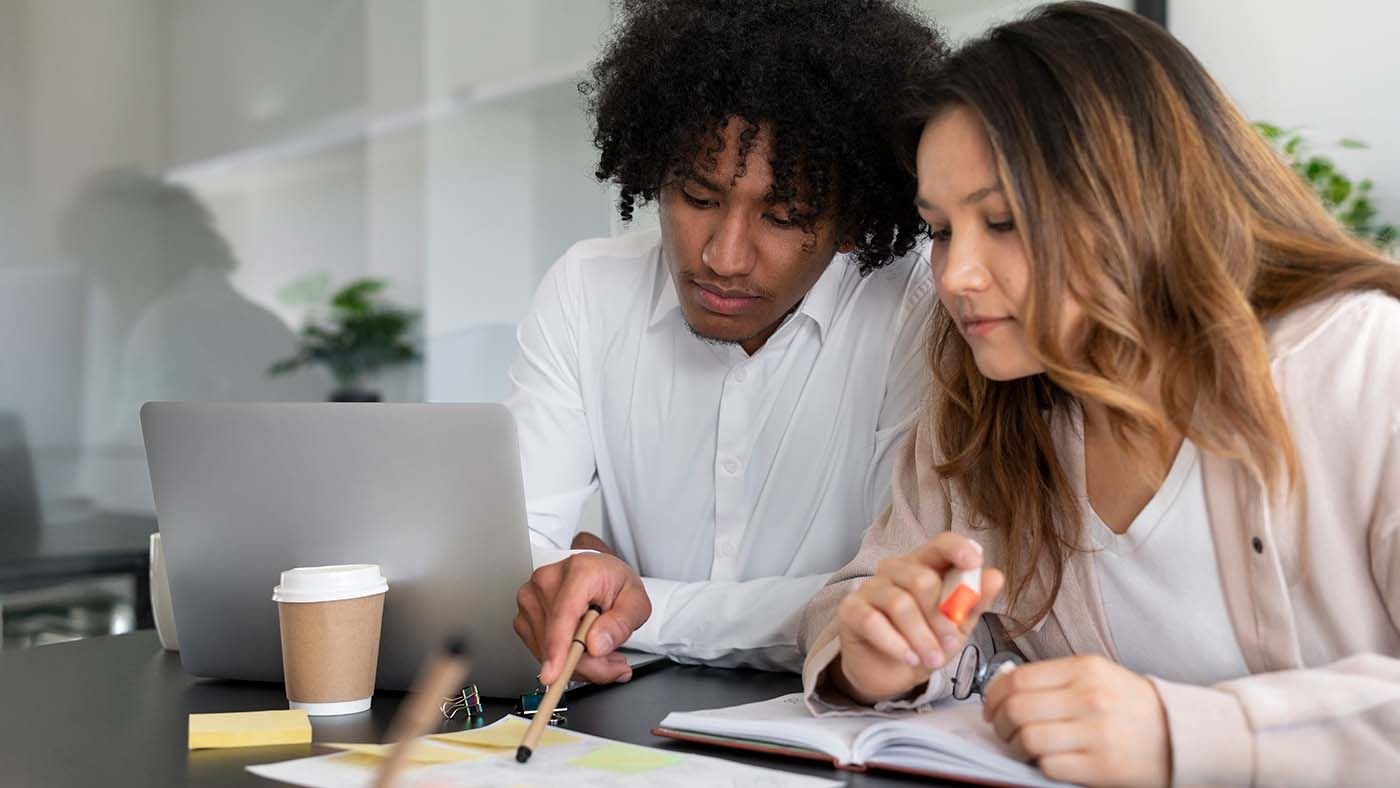 ¿Cómo crear un plan de formación para empleados?