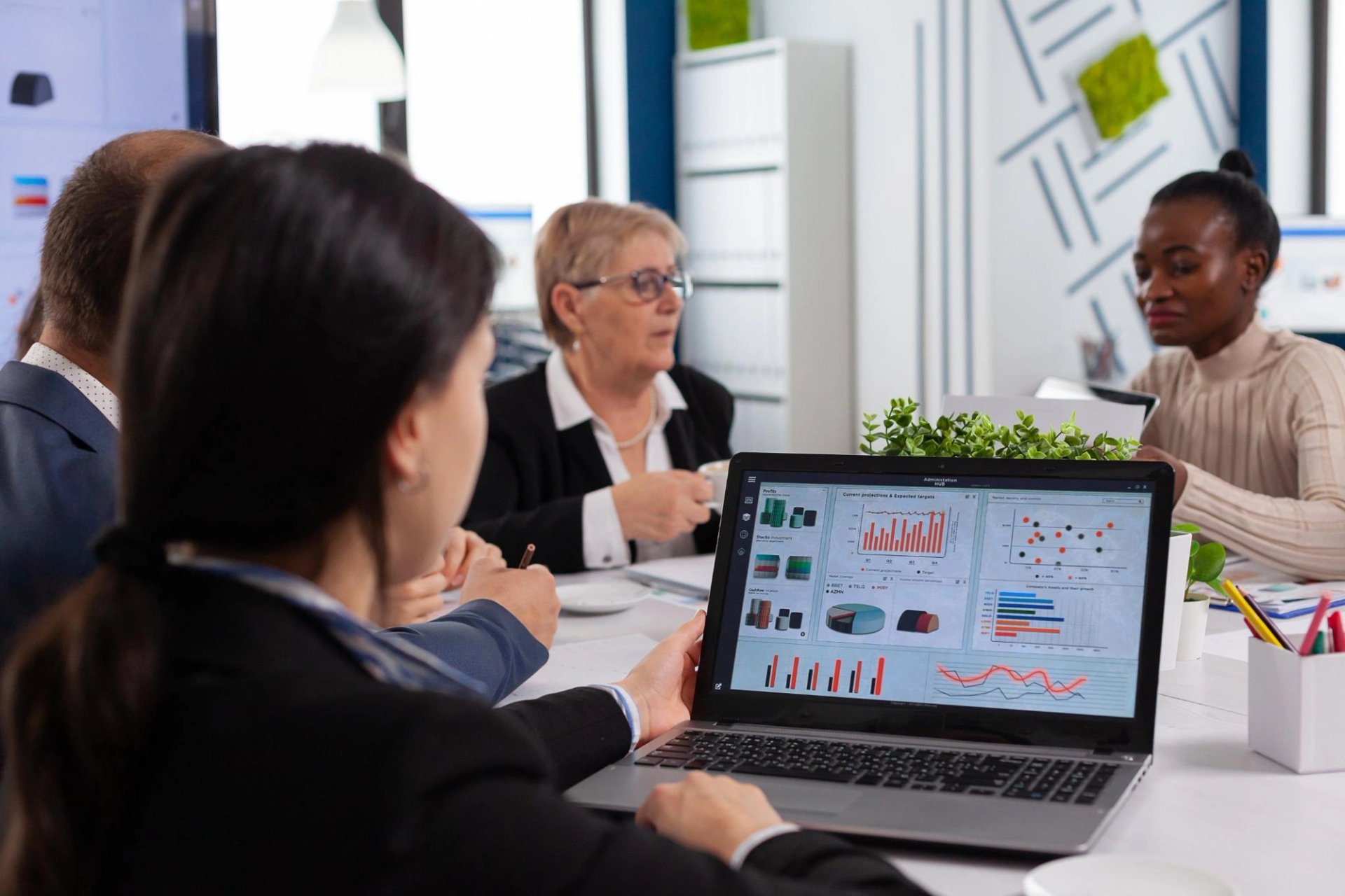 Métricas de los beneficios para empleados: cómo la digitalización y la automatización impulsan su impacto