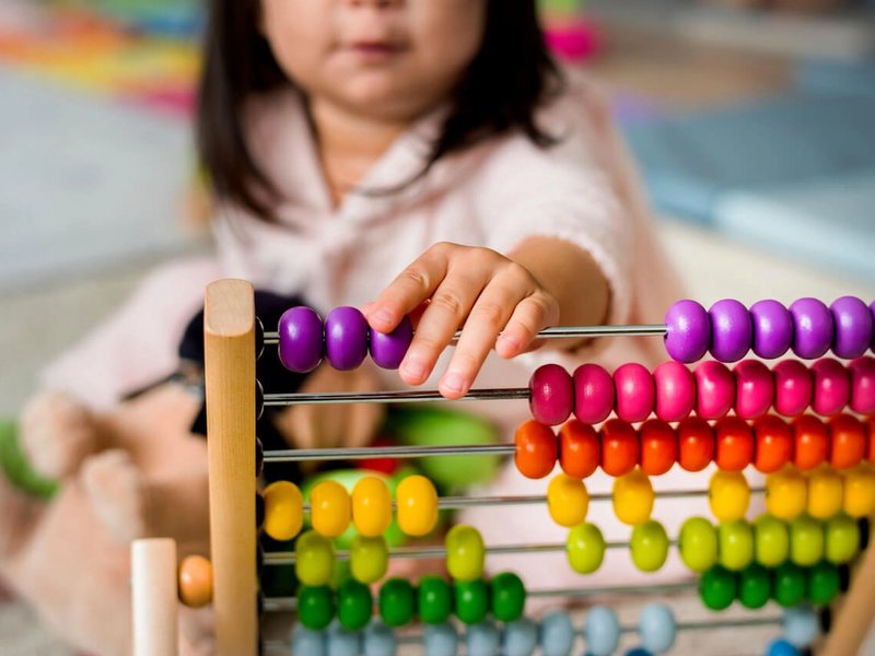 ¿Cómo ahorrar en gastos educativos con el cheque guardería?