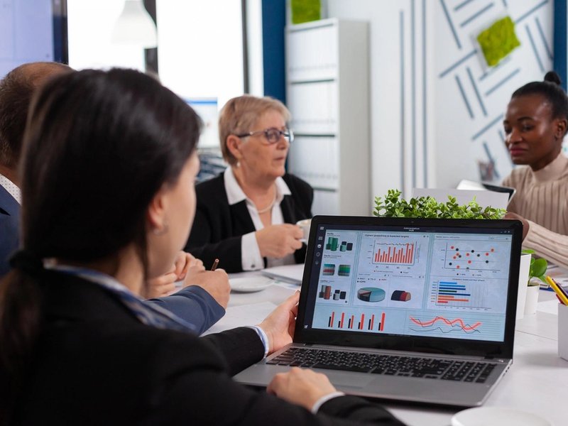Métricas de los beneficios para empleados: cómo la digitalización y la automatización impulsan su impacto