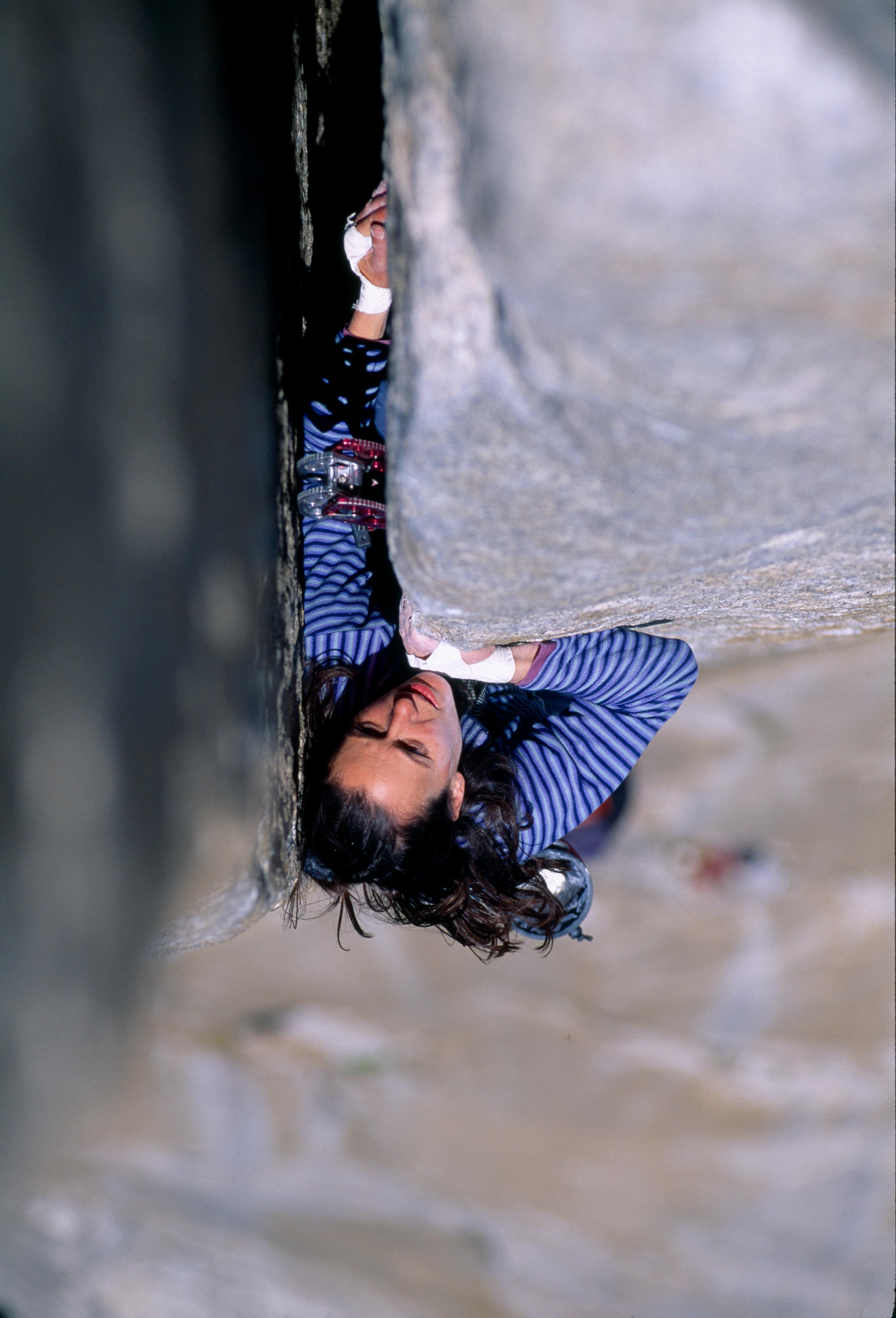 El Cap free in a day, 2004. Free Rider, final offwidth pitch.
📷 Heinz Zak 