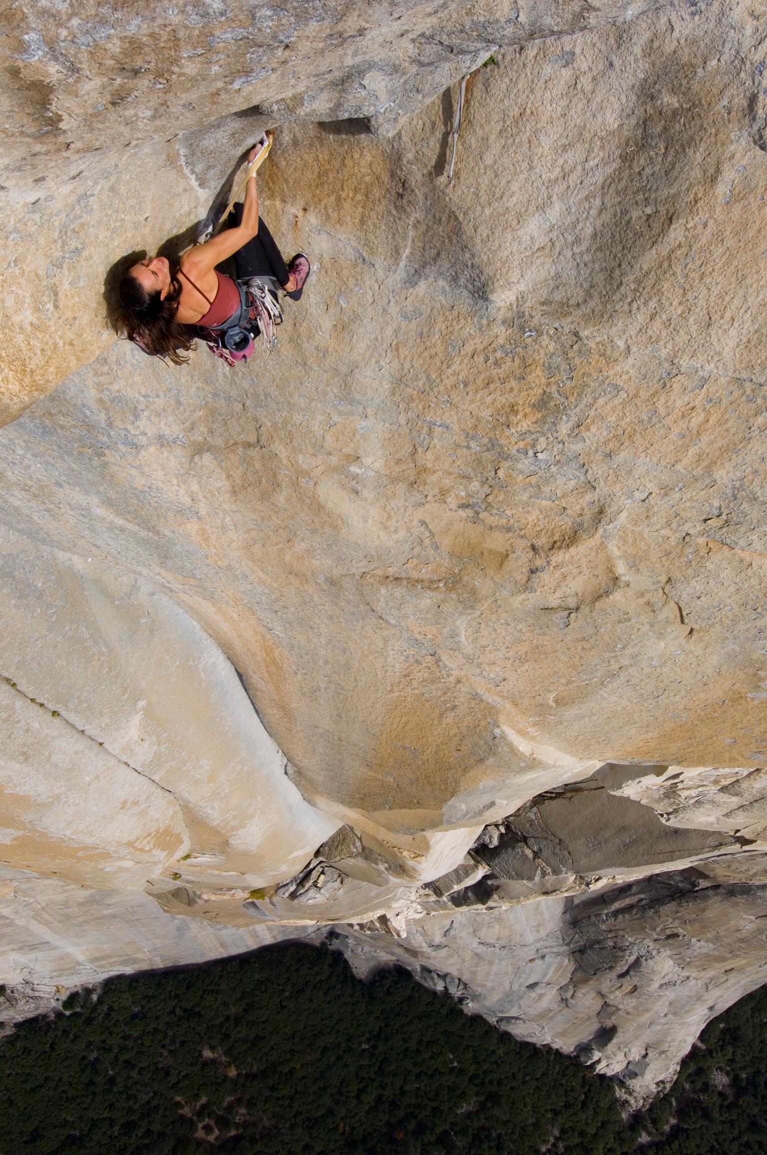 Salathe Wall Free 2005.
If Free Rider in a day went perfectly and surprisingly to plan, freeing the Salathe was the complete opposite. It basically turned into a knockdown dragout fight to the death.
I had a good plan—2 climbing days with 2 rest days on the wall to get to the headwall, which is the real business of the Salathe. Hauling a minimal bag, I would get there fairly fresh and ready to give ‘er on the headwall.
As soon as we got launched on the wall, an early season storm hit. We waited it out, wondering if bailing made more sense, and then kept going.
It was several days in by the time I reached the Salathe Roof which is kind of the price of admission to the Headwall, and I was worn down after cold days with not quite enough clothing or food. I fell on the last moves, pawing over a sloping bulge and then flying into the air. Which meant another unplanned day, going back down to climb it again in the morning….
The best laid plans o’ mice and men gang aft agley 🐭🥺
📷 Jimmy Chin