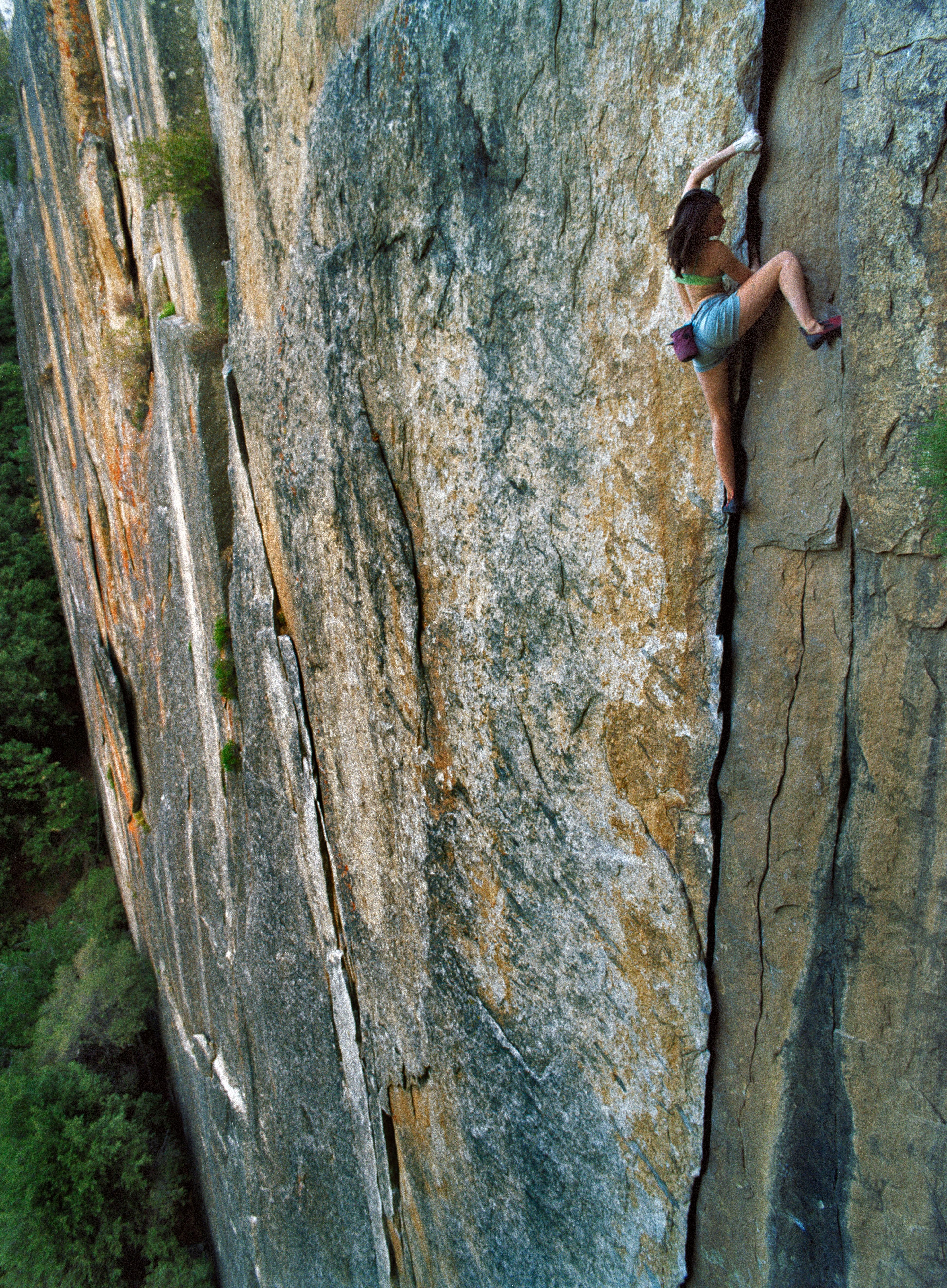 Outer Limits, 2005  
I don’t forget a good hand jam or a good friend, and this was a really nice outing with Winky 🩶
📷  Dean Fidelman
Yosemite, CA
