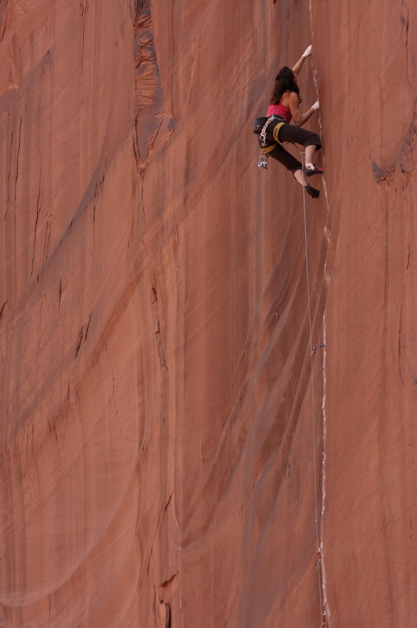 2008, Concepcion: 3rd ascent.
The free route as it was climbed on the FFA included an extension to the second anchor of the original aid route, making this a real rope-stretching pitch. I’m not the biggest human, so to save weight on cams during the first 100 feet, the only way I could see to do it was to run it out completely from the first to the second anchor…it added some free solo vibes 🥳
One of the most inspiring lines in a desert full of the most inspiring lines 🙌🏻