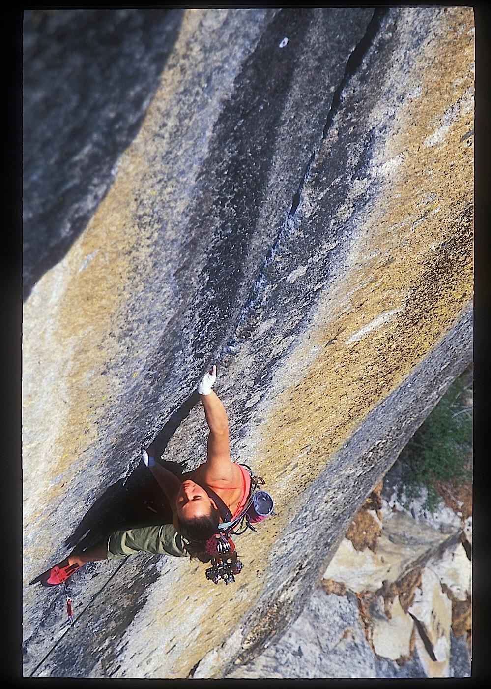 Tales of Power (1 of 3)
2000, Tales of Power. Not sure what’s more beautiful, the route or the name 💫
📷 Heinz Zak