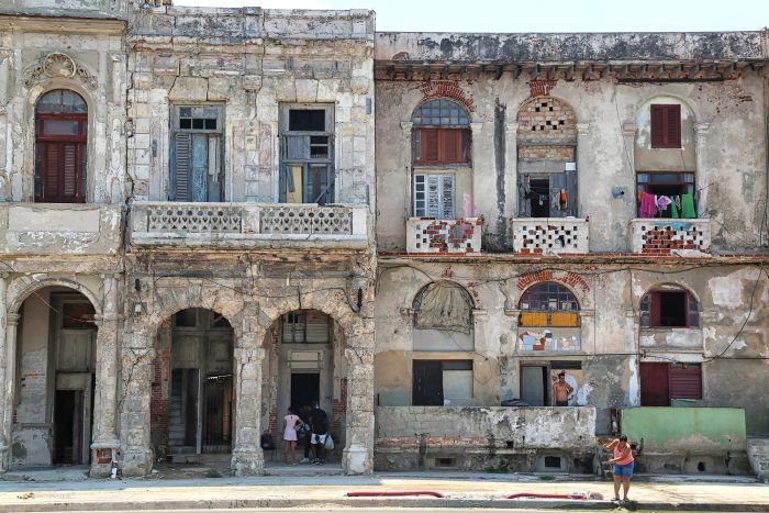 'La colmena' by Ariel Maceo Téllez (La Habana, Cuba)