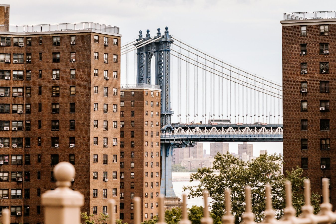 hans-fuAOk15rFTk-unsplash