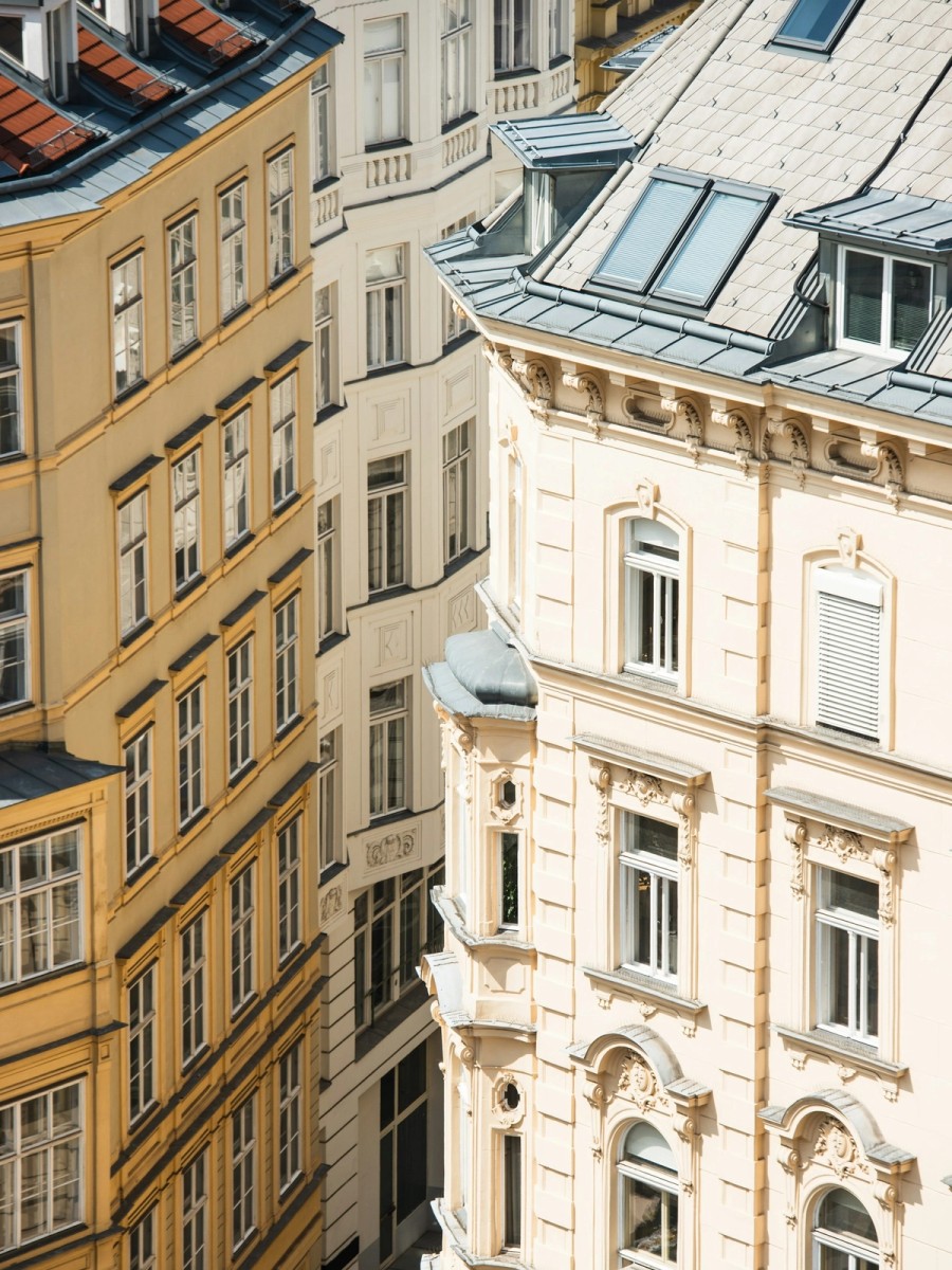 jacek-dylag-OmIx515PF38-unsplash (1)