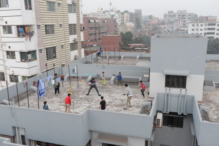 ‘The urban playground‘ by Mithail Afrige Chowdhury (Dhaka, Bangladesh)