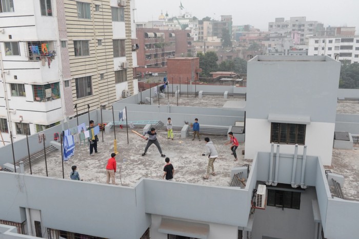 ‘The urban playground‘ by Mithail Afrige Chowdhury (Dhaka, Bangladesh)