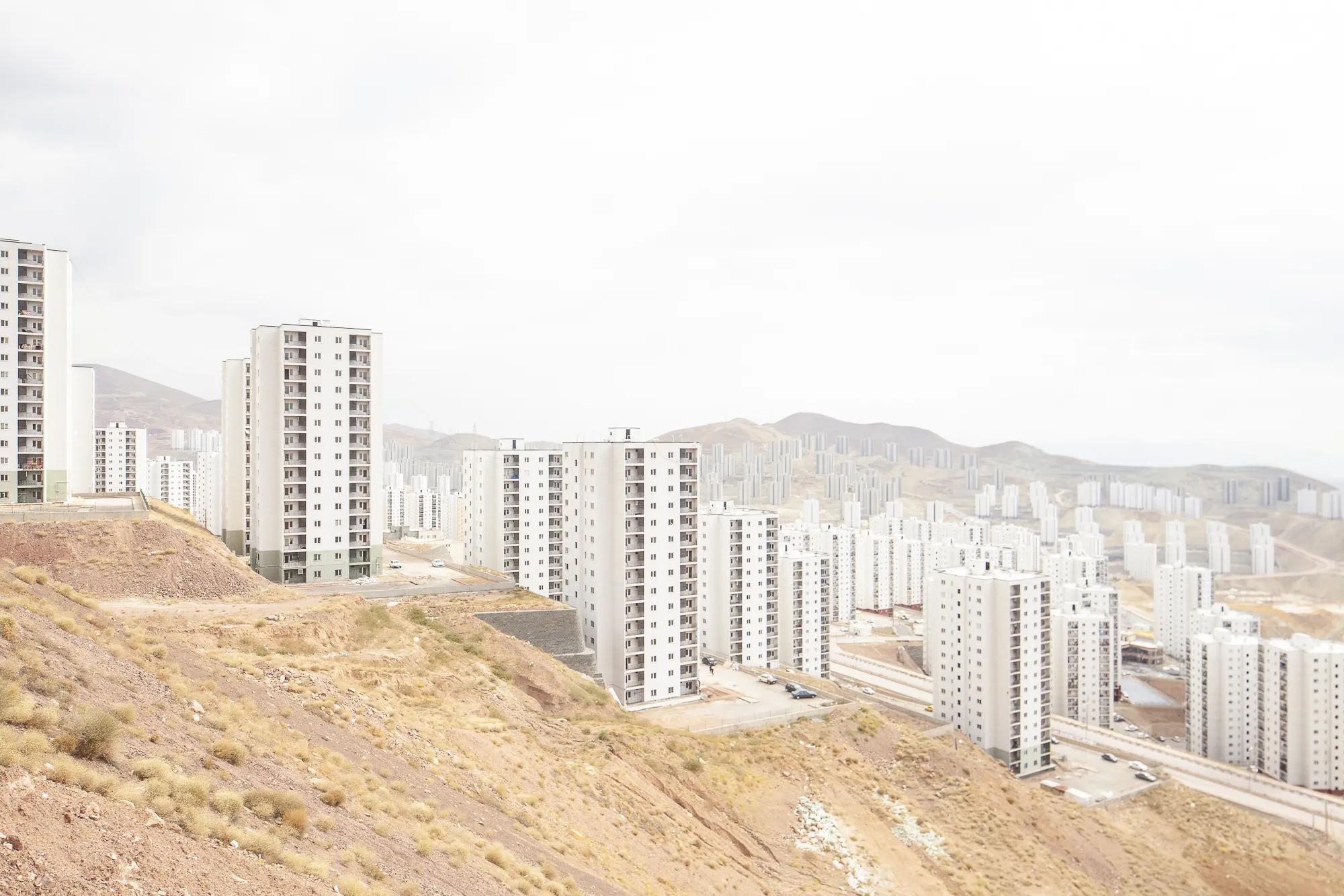 'Welcome to Paradise' by Manolo Espaliú (Pardis, Iran)